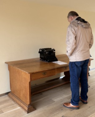 Origineel bureau kampcommandant